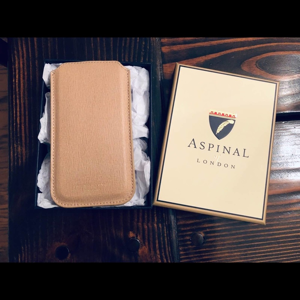 💙  Aspinal of London IPhone 7/8 cover